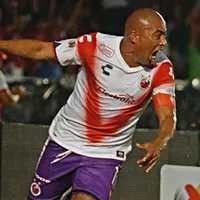Egidio Arévalo Ríos regresó al fútbol de Guatemala con Sacachispas