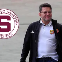 Jafet Soto con la indumentaria de Herediano.