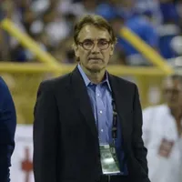 La FESFUT busca recaudar dinero para poder despedir a Carlos de los Cobos