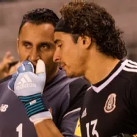 El impresionante registro de Guillermo Ochoa que liquidó a Keylor Navas en Copa Oro