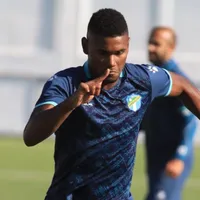 Jorlian Sánchez recibe fuertes críticas por la hinchada de Comunicaciones