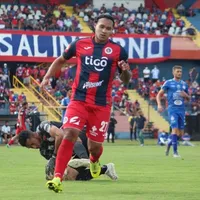 Gullit Peña hace un pedido especial por el mal momento de FAS
