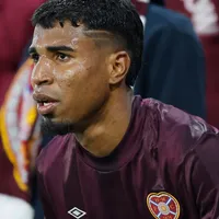 Sigue la pesadilla: Hearts pagó caro otro error de Gerald Taylor que generó burlas en Escocia
