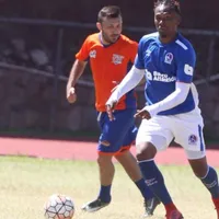 Deybi Flores regresó y firmó con Olimpia