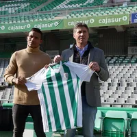 Luis Garrido fue presentado oficialmente en Córdoba de España