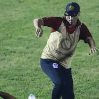 Brutal agresión de los aficionados de Vida al cuerpo técnico de Olimpia (VIDEO)