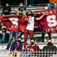 Aficionados morados molestos con el horario de la final en la cueva