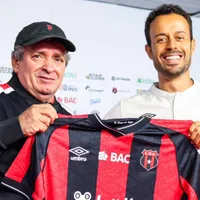 Machillo Ramírez en su presentación como nuevo DT de Alajuelense.