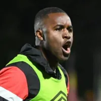 Joel Campbell mostró que sigue de cerca a Alajuelense.