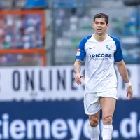 El VfL Bochum de Cristian Gamboa reanudó el fútbol con una victoria