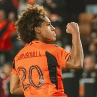 ¿Cuándo culmina el contrato de Adalberto Carrasquilla con el Houston Dynamo?