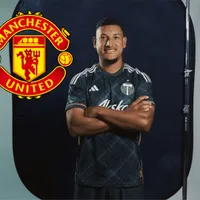Futbolista centroamericano será dirigido por una ex figura del Manchester United
