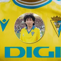 Cádiz CF recordó al Mágico González en la presentación de su nueva camiseta.