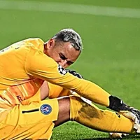 Keylor Navas tuvo que salir ante el Atalanta por lesión en el segundo tiempo