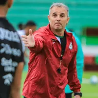 Pablo Lavallén toma el control en Marathón: prepara dos fichajes que lo cambiarán todo