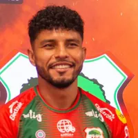 Johan Venegas recibe gran cambio.