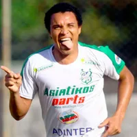 Rambo De León responde a los que lo critican por no retirarse