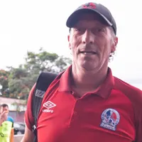 La razón del atraso de la directiva de Olimpia para encontrar al sustituto de Pedro Troglio