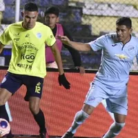 Roberto Domínguez le ganó el duelo a Erick Rivera en el fútbol de Bolivia