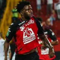 Freddy Góndola figura y marca en el triunfo de Alajuelense [VIDEO]