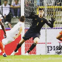 Prensa española duda de Courtois y quiere a Keylor