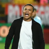 Paté Centeno en el partido de Santos vs. Alajuelense.