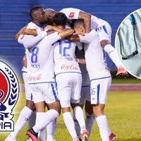 La dedicatoria a los médicos que Olimpia llevará en la camiseta