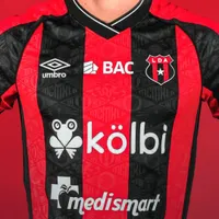 Alajuelense cerca de cerrar la llegada de un legionario.