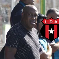 Hernán Medford seguirá los pasos de Alajuelense tras su descenso en Guatemala