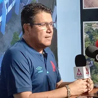 El técnico de Alianza se quejó del arbitraje tras perder contra Alajuelense