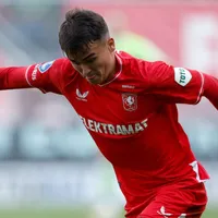 Manfred Ugalde fue señalado como el mejor del Twente en la derrota ante Waalwijk