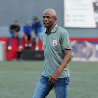 Lamentable: lo que Dely Valdés no pudo esconder en su renuncia como DT de Santos