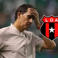 Alexandre Guimaraes se lamenta.