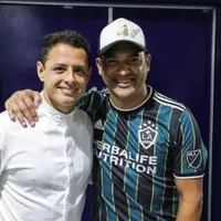 Carlos Ruiz y Javier Hernández compartieron emotivo encuentro