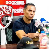 Nueva camiseta para Paté Centeno: Santos confirma la noticia que pocos esperaban