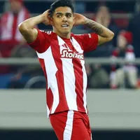 Luis Palma recibe tremendo revés en su primer juego de Europa League con Olympiacos