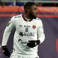 Joel Campbell sufre por el presente de su nuevo equipo.