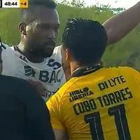 Cruce caliente: Kendall Waston y Cubo Torres perdieron los estribos en plena semifinal entre Saprissa y Liberia