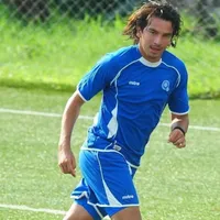 Futbolista salvadoreño confiesa que incursionará en la política nacional