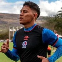 Brayan Moya sigue a la espera de jugar con Olimpia