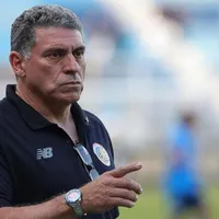 ¿Luis Fernando Suárez se va a dirigir la selección de Perú?