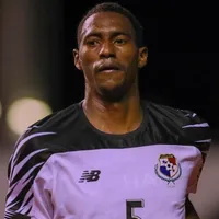 Insólito: Panamá sanciona a Ayarza por ver fútbol en la concetración