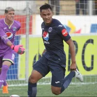 Ex Manchester United estuvo en Honduras viendo a Denil Maldonado
