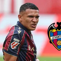 España consternada con lo que le ocurrió a Kervin Arriaga: todo el estadio se levantó a apoyarlo