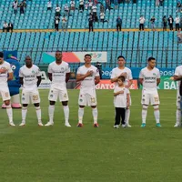 Comunicaciones presenta su nueva indumentaria