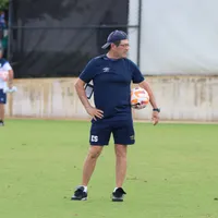 Las duras declaraciones de Hugo Pérez para sus jugadores tras perder ante Martinica