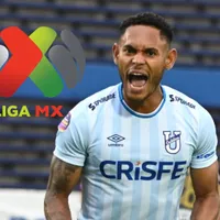 Festejo de gol de Ismael Díaz en Universidad Católica de Ecuador.