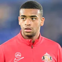 Jewison Bennette se aleja del Sunderland, pero no de Inglaterra