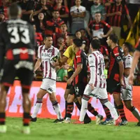 Saprissa podría llevarse a un jugador de Alajuelense.