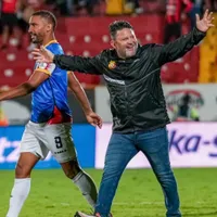 Jafet Soto tomó una determinación sobre Marcel Hernández. (Foto: Herediano)